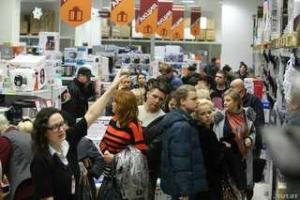 Россияне штурмуют магазины бытовой техники