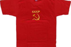 В Харькове произошла потасовка между общественниками и мужчиной в футболке с надписью "СССР" 