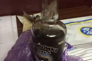 В Красноармейский военкомат бросили бутылки с зажигательной смесью 