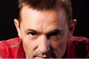 Яресько - тот же Яценюк, просто английский знает получше, - политтехнолог