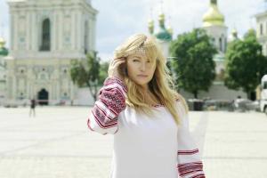 Украинские артисты приняли участие в массовой записи гимна Украины