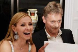 Соцсети высмеяли аренду Песковым VIP-яхты 