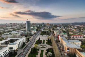 Взрывная волна пронеслась над Донецком, люди в панике