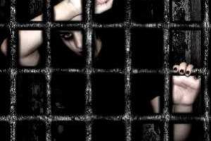 В Австралии мать построила клетку для сына-наркомана