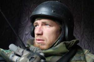 Крысы бегут с тонущего корабля: Моторола в компании любовницы бежал из Донецка