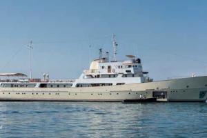 Советский шпионский корабль переделали в роскошную яхту и продают за 25 млн долларов