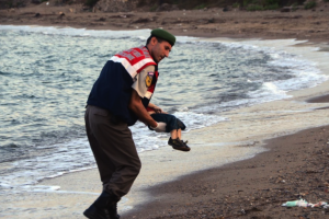 До слёз: сеть покорило видео, посвященное мигрантам