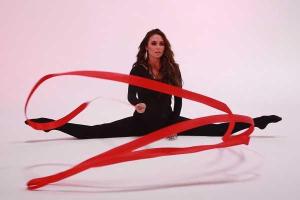 Ляйсан Утяшева показала умопомрачительный шпагат