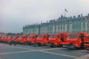 В сети высмеяли парад снегоуборочной техники в Петербурге