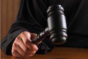 Microsoft засудил российского сисадмина, поставившего пиратский софт на компьютеры полицейских