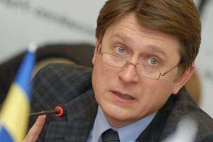 Позиция "Свободы" напоминает оправдание насильника, которого спровоцировала короткая юбка, - политолог