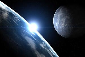 Из-за гравитации Земли Луна покрылась трещинами