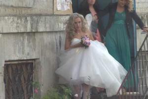 Экс-звезда "Дома-2", отсидевшая в тюрьме, сыграла свадьбу