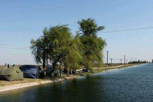 «Правый сектор»: Поставка пресной воды в Крым заблокирована