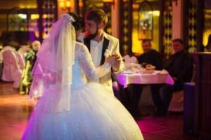 Боевик «Чечен» взял в жены жительницу Макеевки с ребенком