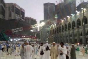 В сети появилось новое видео падения крана на мечеть в Мекке