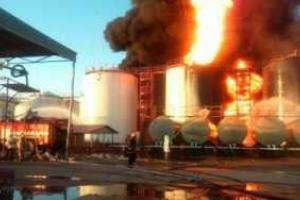 Близ Душанбе взорвалась нефтебаза: 4 человека погибли