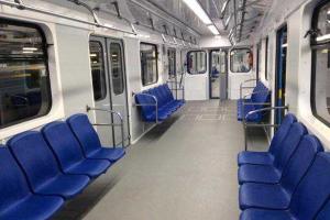 Киев получил 10 вагонов метро, модернизированных Японией