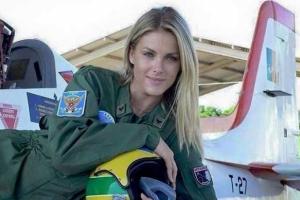 Арабы перепутали бразильскую модель с русской летчицей