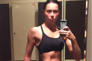 Настасья Самбурская шокировала поклонников мужеподобной фигурой