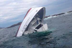 У берегов Канады затонул круизный корабль