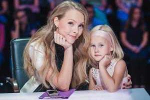 Вы должны это посмотреть: 5-летняя Ева из Киева взорвала интернет