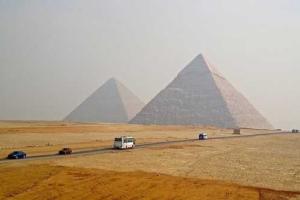 Египетские пирамиды просканируют космическими лучами