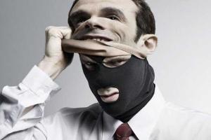 В Киеве мошенники придумали новый способ кражи денег из банкоматов