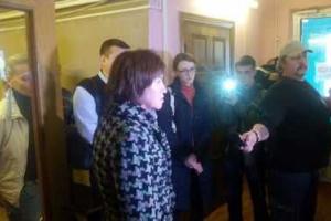 В Мариуполе сорвали заседание ТИК