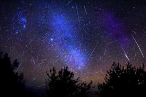 В ночь с четверга на пятницу жители Земли смогут наблюдать "звездопад"