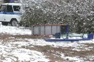 В России после выборов выкопали детскую площадку, подаренную проигравшим кандидатом 