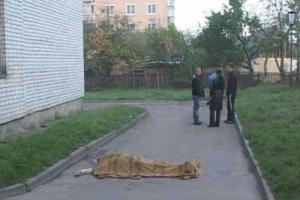 В России школьница спрыгнула с 14-го этажа