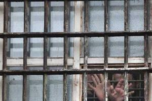 В Днепропетровском СИЗО сотрудники изолятора избили подследственных
