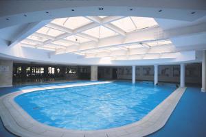 17-летняя россиянка забеременела в египетском бассейне из-за плавающей спермы 