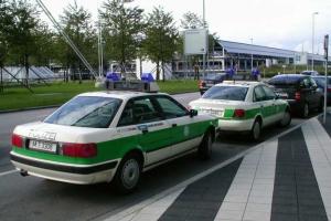 В Германии после ДТП рассыпались тысячи банок с пивом