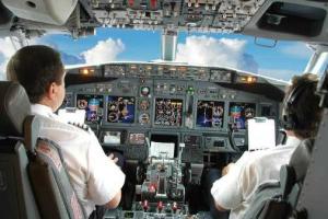 Лайнер А320 едва не столкнулся с другим пассажирским самолетом в небе над Москвой