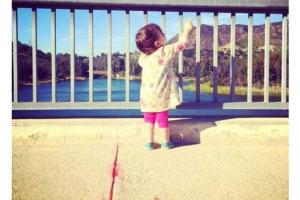 Эштон Катчер показал фанатам свою доченьку