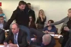 Парасюк - Писному: «Сложу мандат, но найду тебя, гнида»