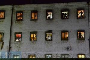 Подозреваемых в убийстве Бузины оставили за решеткой на полгода 