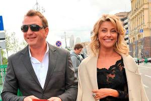 У избитой экс-жены Башарова врачи обнаружили опухоль мозга