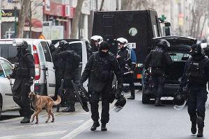 Изрешеченный пулями щит офицера полиции поверг французов в ужас