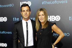 46-летняя Дженнифер Энистон прячет беременность