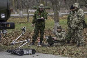 Украинской армии передали роботов для зоны АТО