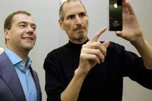 Медведев оставил российских чиновников без импортного программного обеспечения