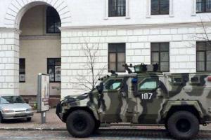 Киевляне заметили в Киеве броневики