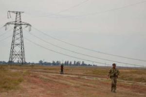 Протестующие в Чаплинке ударили ножом полковника полиции, - Кива 