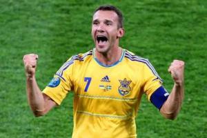 В сборную Украины возвращается легендарный нападающий 