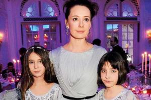 Российская актриса пыталась покончить жизнь самоубийством