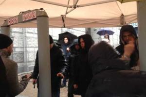 Перекрытие улицы Институтской в Киеве спровоцировало недовольство у людей, которые пришли на вторую годовщину Майдана