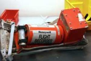 Следователям пока не удается расшифровать последние слова пилотов аэробуса А321